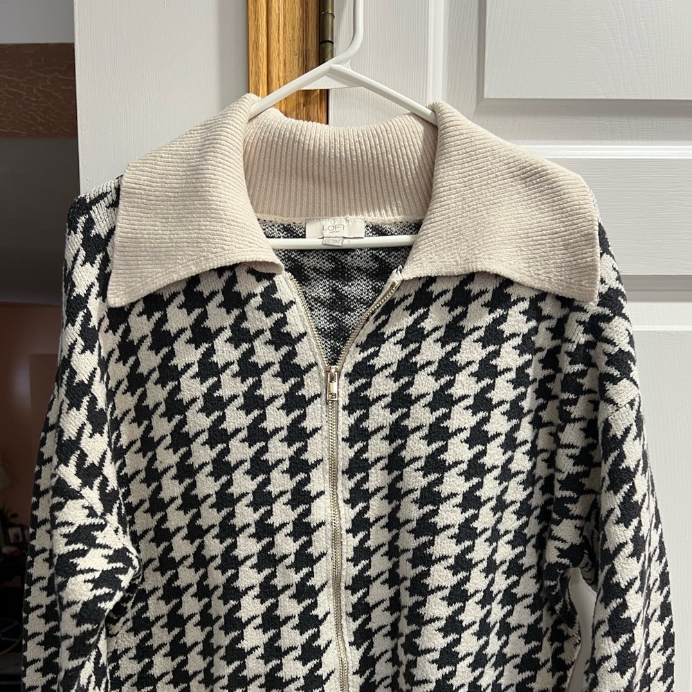 LOFT houndstooth sweater